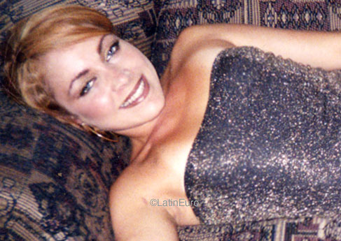 Date this delightful Brazil girl Debora from SOROCABA B9033