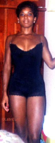 Date this young Brazil girl Elaine from SAO PAULO B9092