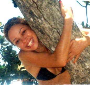 Date this delightful Brazil girl Jorgiana from HORIZONTE B9036