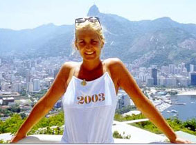 Date this hard body Brazil girl Luciana from SANTO ANDRE B9091