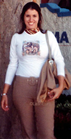 Date this georgeous Brazil girl Raquel from  B9065