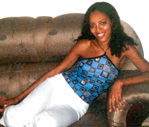 Date this voluptuous Brazil girl Tahiana from PONTE NOVA B9099