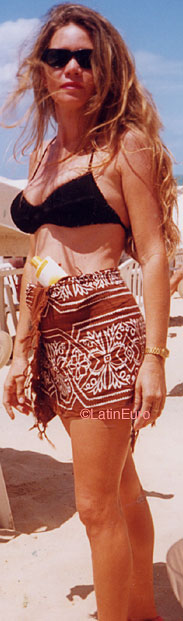 Date this attractive Brazil girl Valeria from FORTALEZA B9081