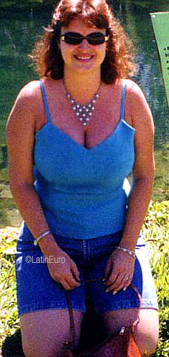 Date this young Brazil girl Eliana from  B8975