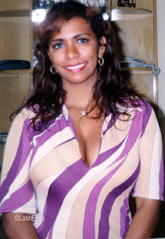 Date this happy Brazil girl Maria from JARDIM B8963