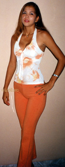 Date this tall Brazil girl Lilian from CASTANHAL B8845