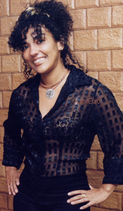 Date this sultry Brazil girl Neide from RIO DE JANEIRO B8870