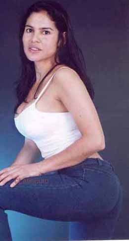 Date this young Colombia girl Lelia from Bogota C47