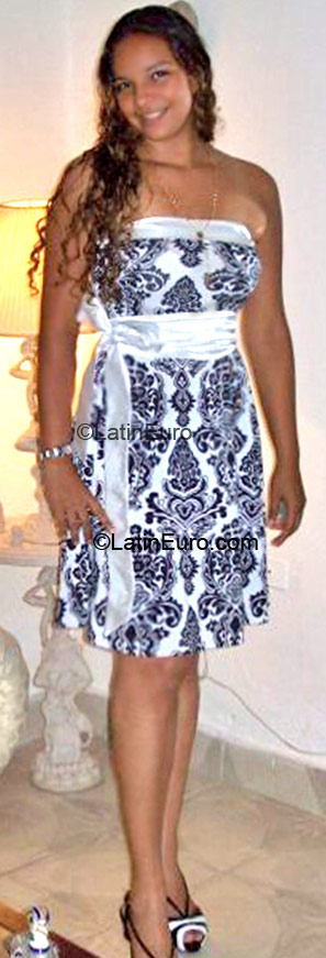 Date this tall Colombia girl Diana from Barranquilla CO25