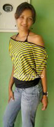 Date this charming Brazil girl Sandra Valeria from Colonia BR62