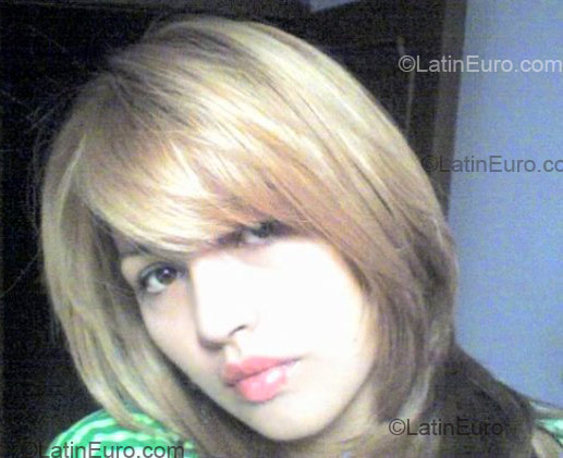 Date this hard body Colombia girl Angela from Bogota CO51