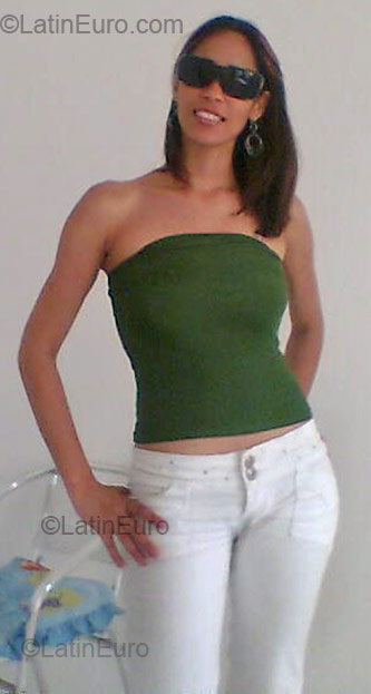 Date this passionate Brazil girl Lucigleide Karyne from Maceio BR82