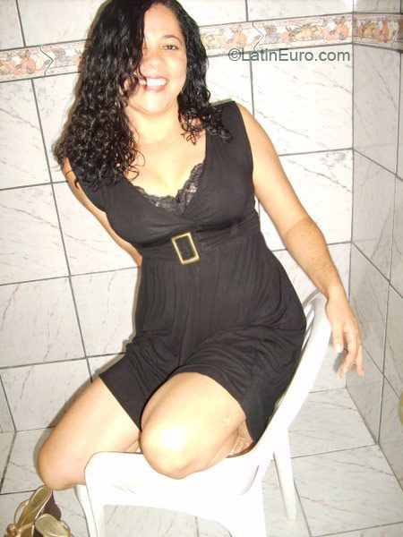Date this good-looking Brazil girl Angelita from Itabuna BR89