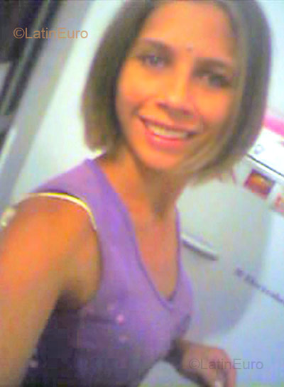 Date this stunning Brazil girl Alessandra from Campo Grande BR93