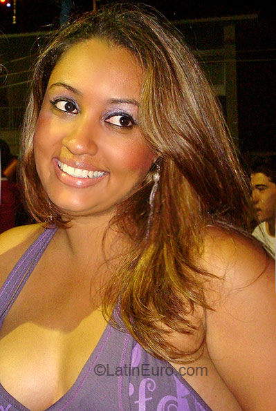 Date this sensual Brazil girl Phryscylah from Ribeirao Preto BR94