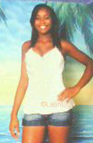 Date this sensual Dominican Republic girl Beatriz from  DO81