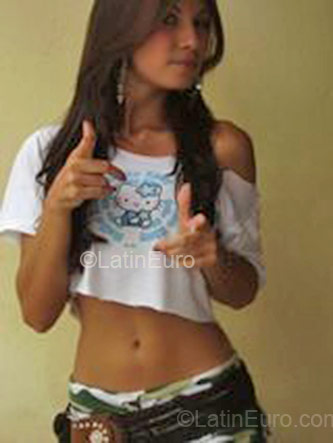 Date this delightful Brazil girl Gyovanna from Porto Alegre BR127