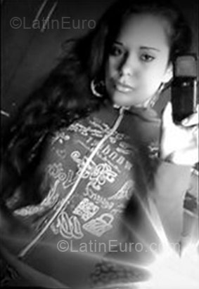 Date this good-looking Brazil girl Aurea Patricia from Sao Leopoldo BR196