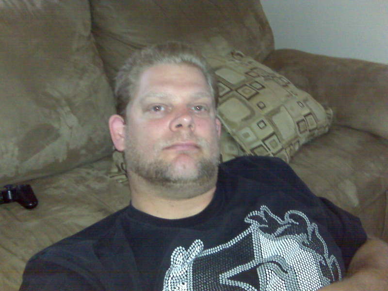Date this tall United States man Jedadiah from Detroit BR214