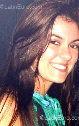 Date this hard body Brazil girl Renata from Marica BR374