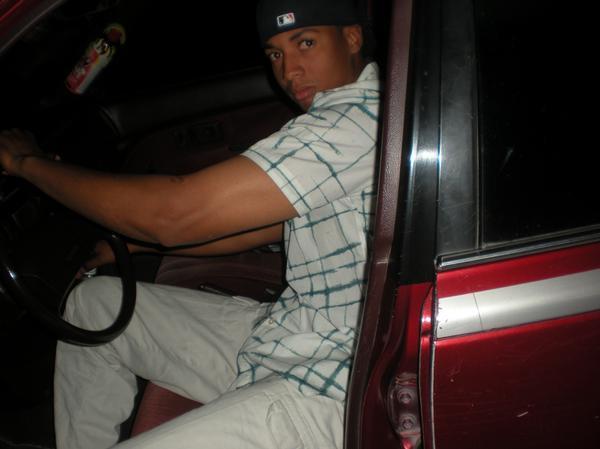 Date this young United States man Elmaster from Dominican Republic US1114