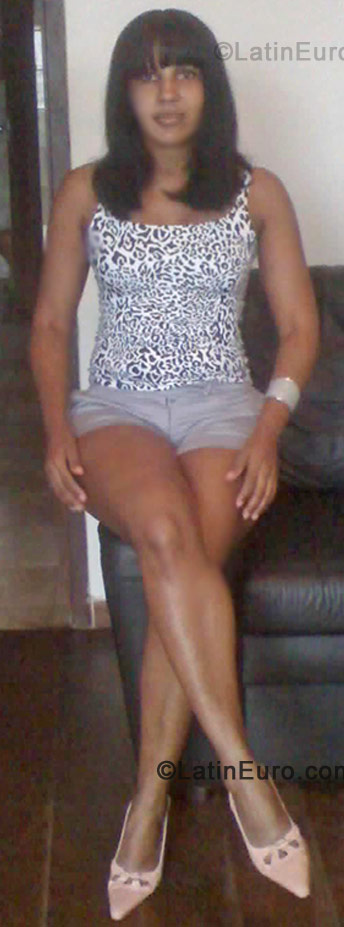 Date this exotic Brazil girl Carla Lucia from Belo Horizonte BR531