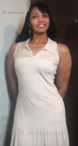 Date this hot Brazil girl Andrea from Belo Horizonte BR561
