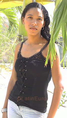 Date this georgeous Colombia girl Sandris from Maicao CO452