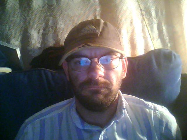 Date this charming Canada man Adamrjrogers from Guelph CA40