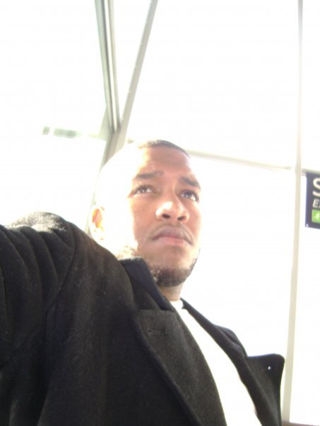 Date this foxy United States man James from Portland US1408
