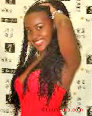 Date this voluptuous Brazil girl Luciana from Rio De Janeiro BR688