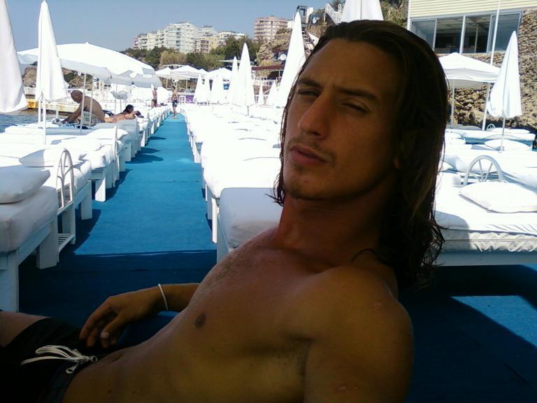 Date this foxy Germany man ThisMensBad from Bochum DE32