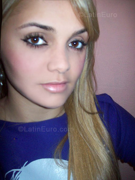 Date this good-looking Brazil girl Carina Camila from Nova Odessa BR759