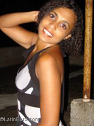 Date this exotic Brazil girl Joana Aparecida from Vitoria BR763