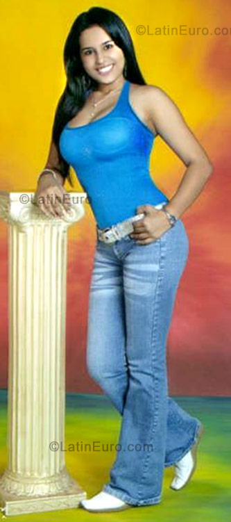 Date this nice looking Colombia girl Solangel from Cucuta CO536