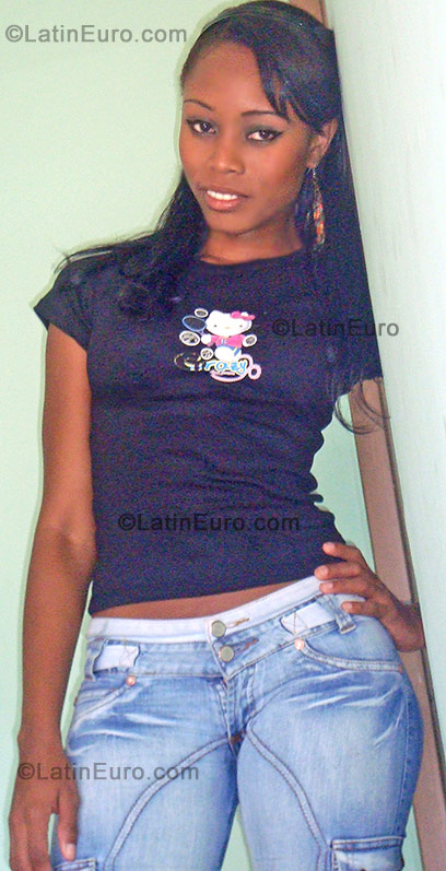 Date this athletic Colombia girl Jessica from Cali CO10379