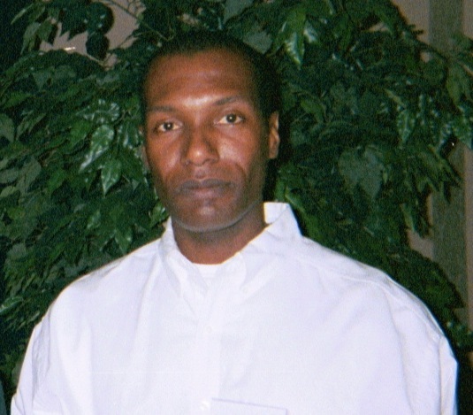 Date this lovely United States man Adrian from Irvington US1764