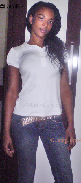 Date this delightful Brazil girl Janaina from Rio Bonito BR915