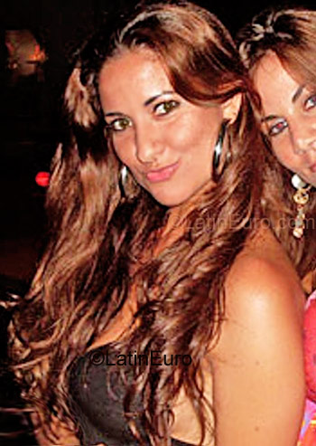 Date this charming Brazil girl Rosana from Salvador BR939