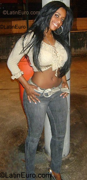 Date this passionate Brazil girl Preta from Rio De Janeiro BR940