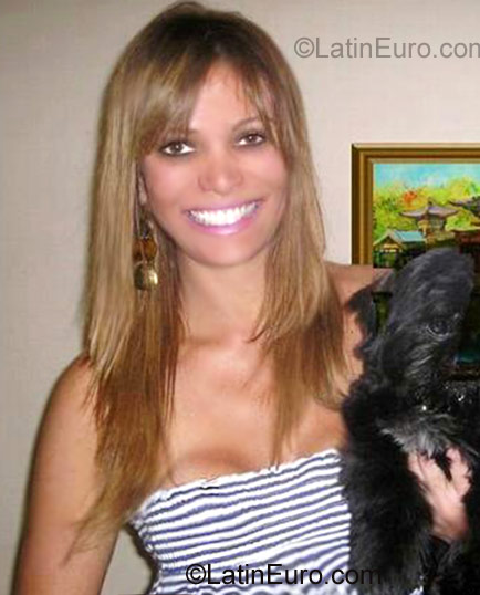 Date this sensual Brazil girl Carla from Uberlandia BR7852