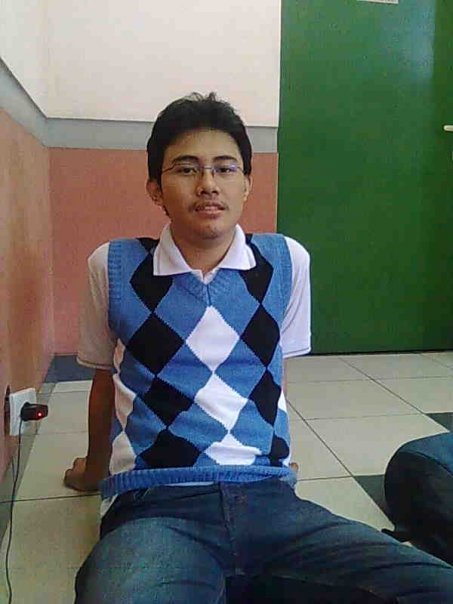Date this georgeous Indonesia man Irfan from Surabaya ID10