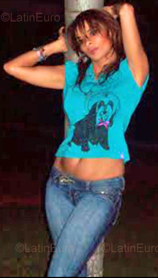 Date this voluptuous Brazil girl Carvalho from Brasilia BR992