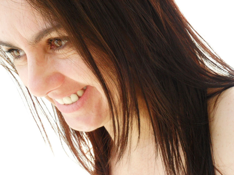Date this nice looking Brazil girl Andrea from Sao Jose dos Campos BR1011