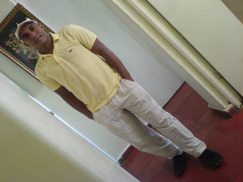 Date this happy Dominican Republic man Oscauris from Rep Dominicana DO819