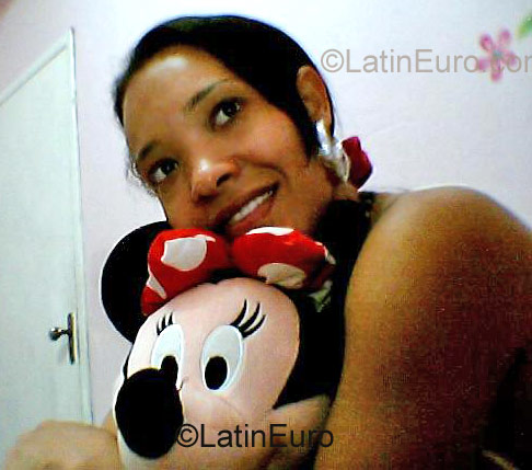 Date this young Brazil girl Luiza from Governador Valadares BR1016