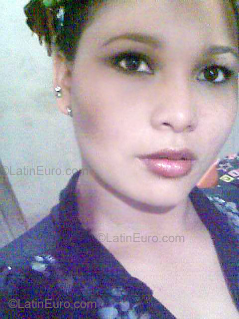 Date this hard body Brazil girl Suzi from Barcarena-vila Dos Cabanos BR1055