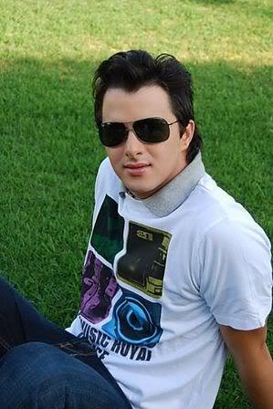 Date this nice looking India man Patel from SURAT IN43
