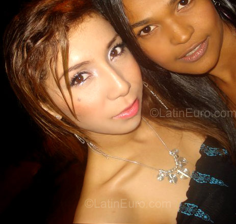 Date this foxy Colombia girl Sindy Gabriela from Bucaramanga CO776