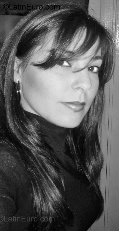 Date this stunning Brazil girl Fabi from Porto Alegre BR1061